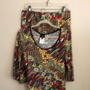 Bright color soft fabric, excellent condition